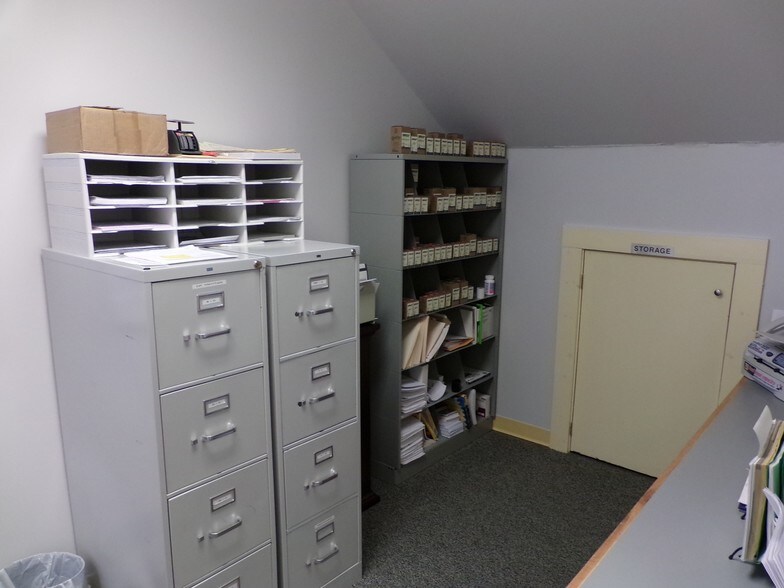 More Photos Of 171 Daniel Webster Hwy, Belmont Storefront Retail Office For Lease