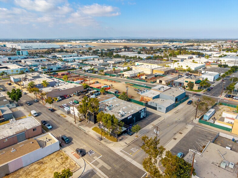 More Photos Of 2702 Saint Louis Ave, Signal Hill Warehouse For Lease