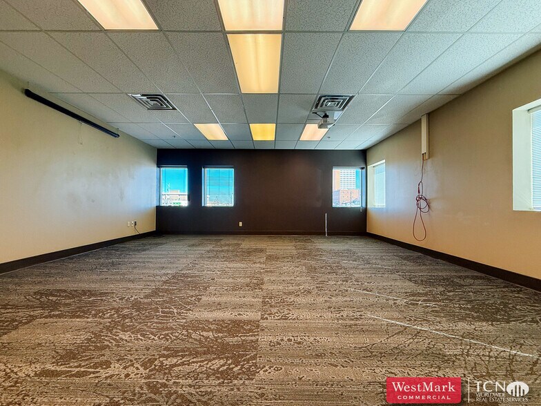 More Photos Of 1611 10th St, Lubbock Office For Lease