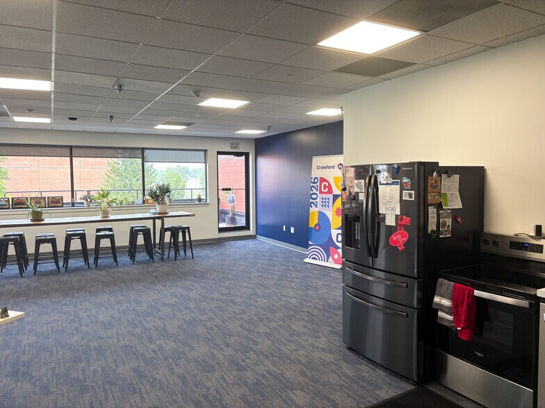 More Photos Of 400 N High St, Muncie Office For Sale