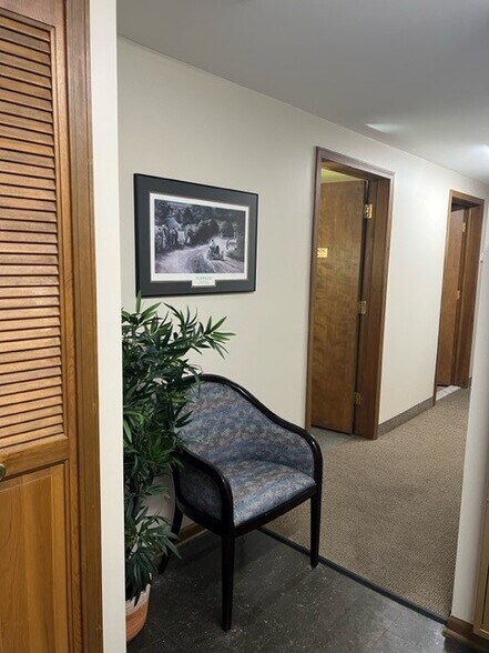 More Photos Of 19650 Harper Ave, Grosse Pointe Woods Medical For Sale