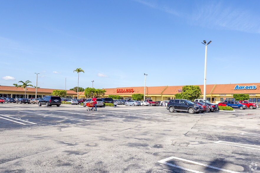 More Photos Of 5360 W 16th Ave, Hialeah Unknown For Lease