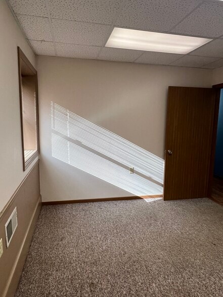 More Photos Of 148 W Pike St, Canonsburg Storefront Retail Office For Lease