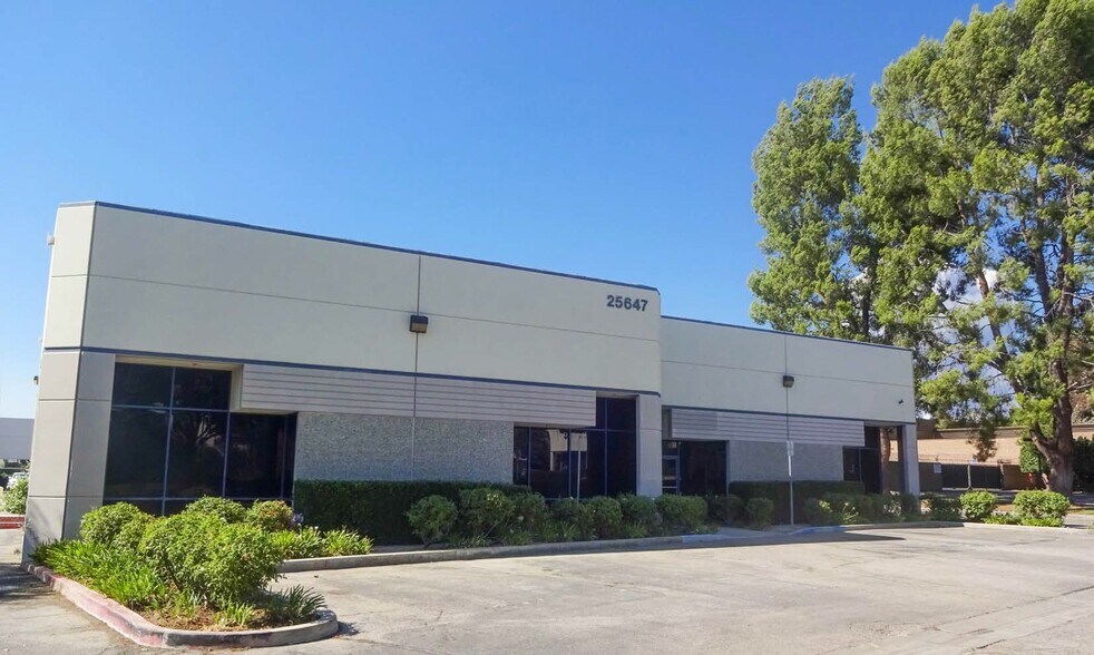 Primary Photo Of 25647 Rye Canyon Rd, Valencia Warehouse For Lease
