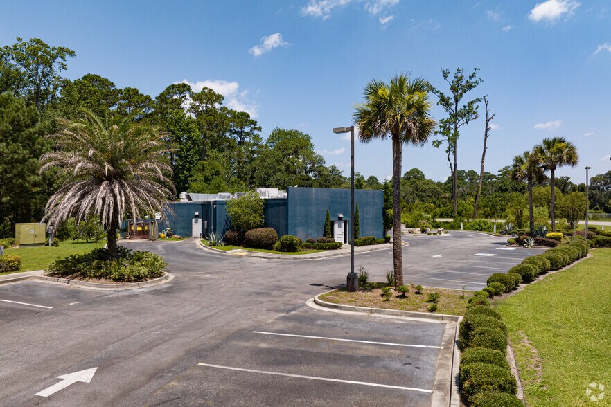 More Photos Of 7815 E US Hwy 80, Savannah Restaurant For Sale