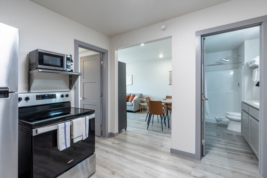 More Photos Of 632 Mount Rushmore Rd, Custer Specialty For Sale