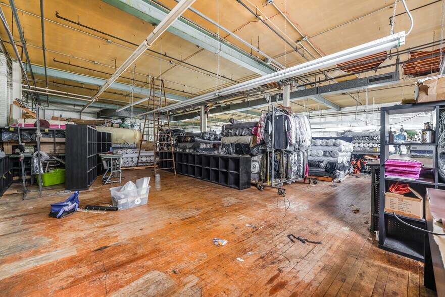 More Photos Of 560 55th St, West New York Manufacturing For Sale