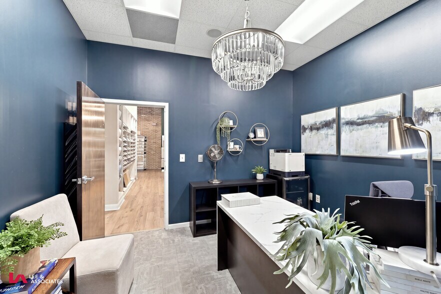 More Photos Of 3665 Swiftwater Park Dr, Suwanee Showroom For Lease