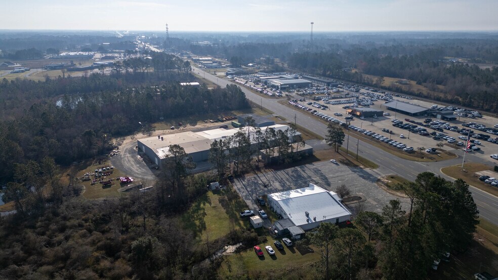 More Photos Of 1686 GOLDEN ISLE W, Baxley Restaurant For Sale