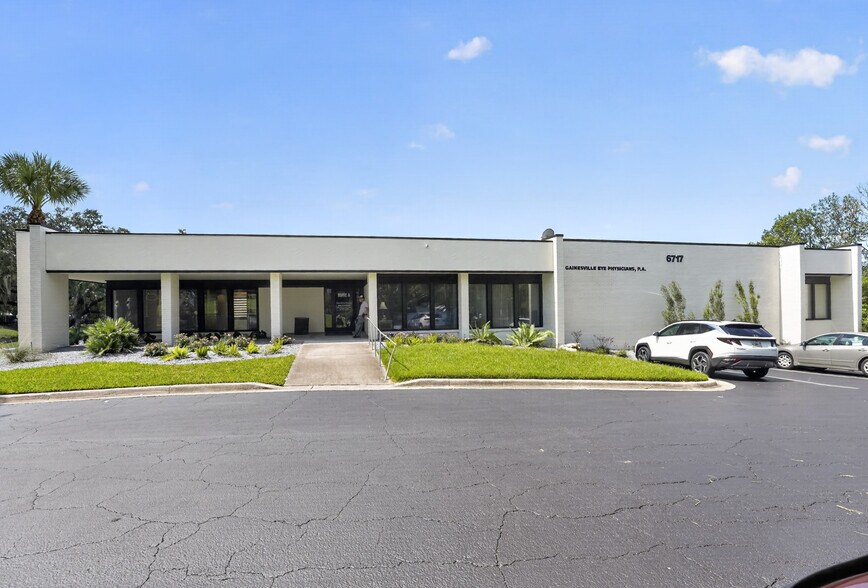 More Photos Of 6717 NW 11th Pl, Gainesville Medical For Lease