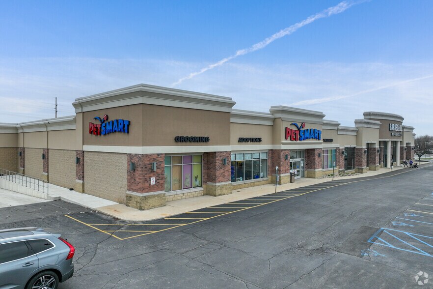 More Photos Of 150 Silhavy Rd, Valparaiso Storefront For Sale