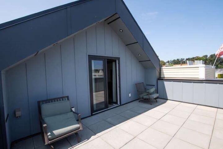 More Photos Of 4876 Delta St, Delta Storefront Retail Office For Lease