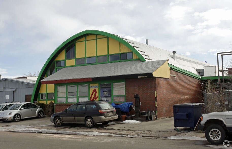 More Photos Of 2690 W Barberry Pl, Denver Warehouse For Sale