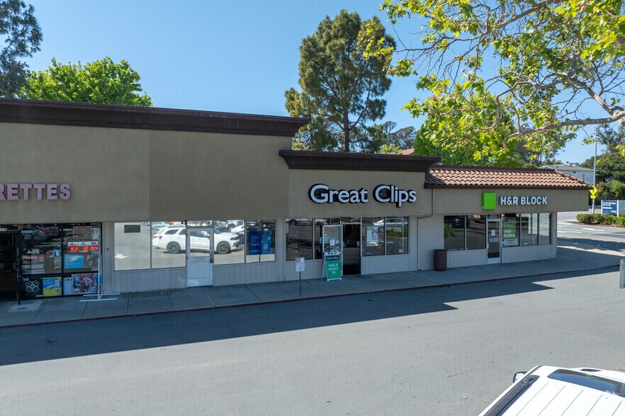 More Photos Of 2012-2022 Freedom Blvd, Freedom Storefront For Lease