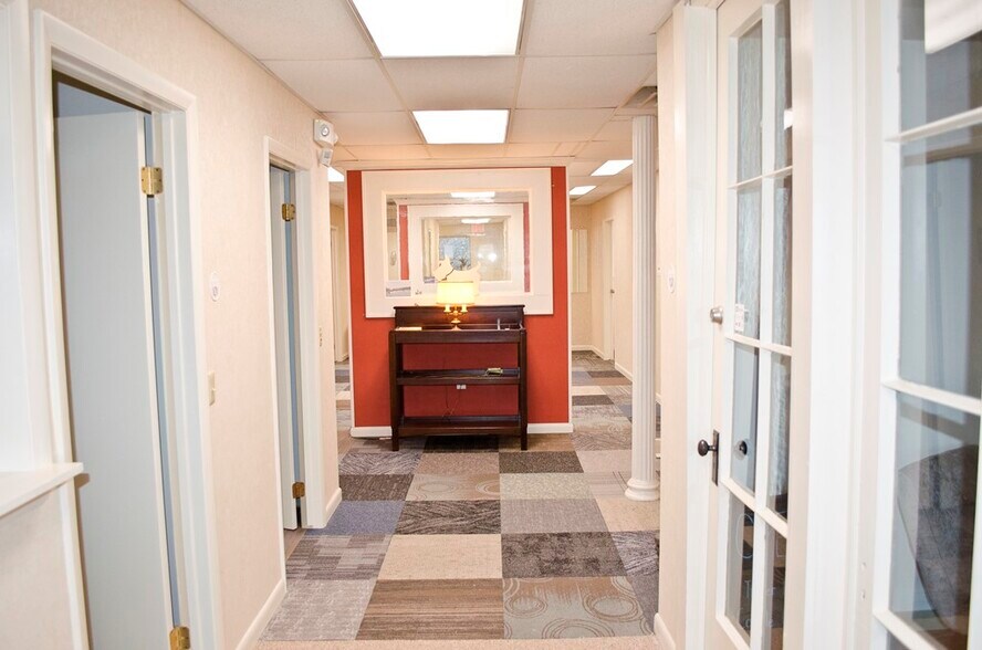 More Photos Of 21 E Main St, Cuba Storefront Retail Office For Lease