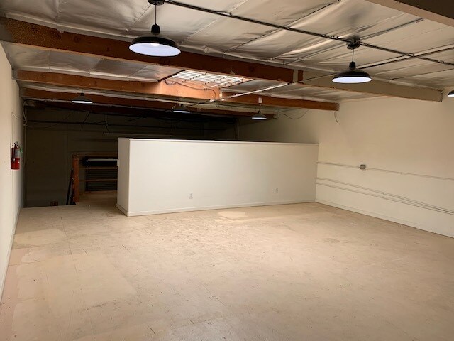 More Photos Of 1231-1241 E Warner Ave, Santa Ana Distribution For Lease