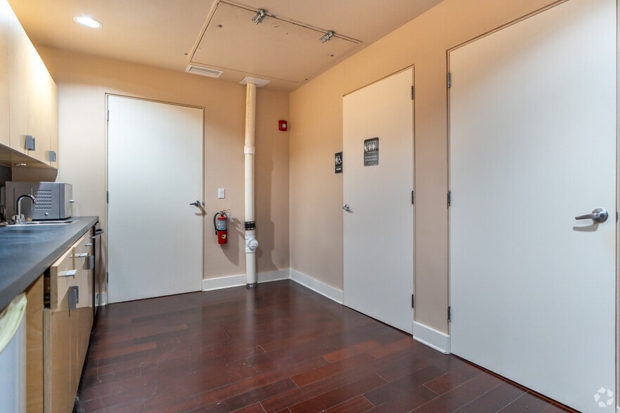 More Photos Of 1227-1239 N Gulfstream Ave, Sarasota Apartments For Lease