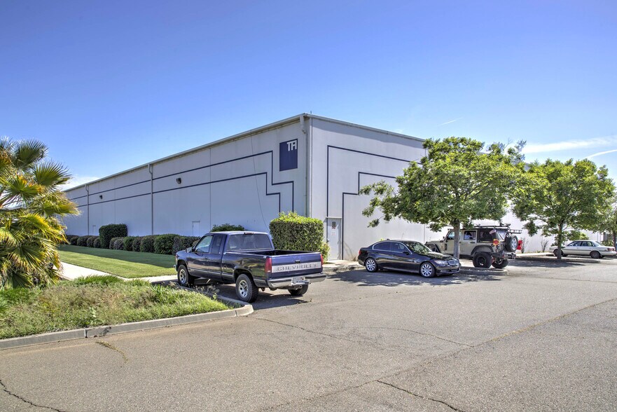 More Photos Of 1065 Marauder St, Chico Manufacturing For Sale