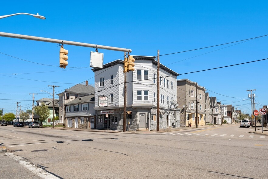 More Photos Of 735 Broadway, Pawtucket Apartments For Sale