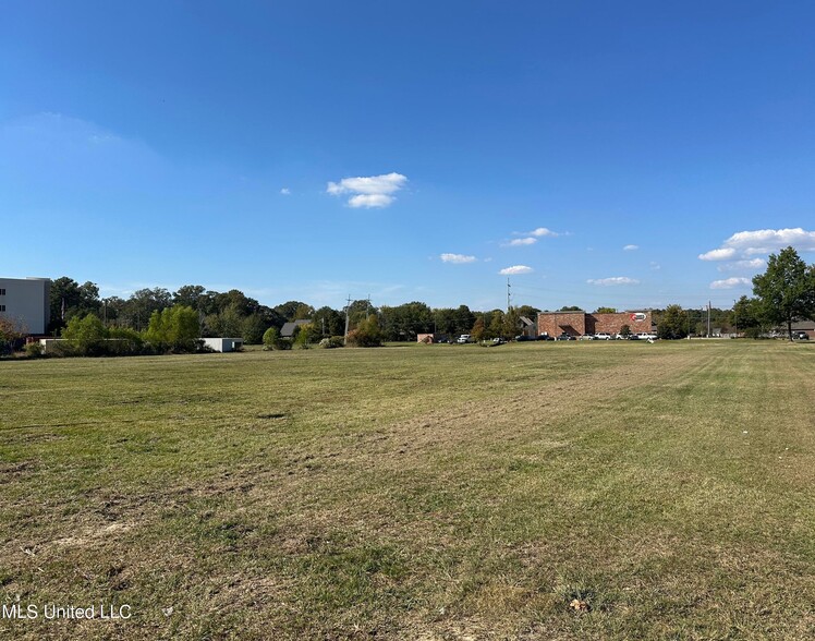 Primary Photo Of Lakeland Commons Drive, Flowood Land For Sale