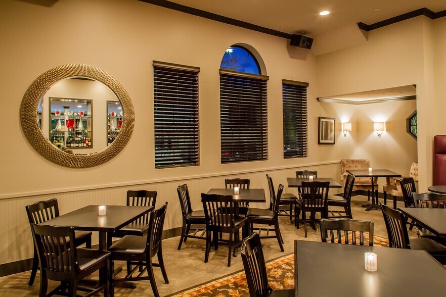 More Photos Of 801 Studewood St, Houston Restaurant For Lease