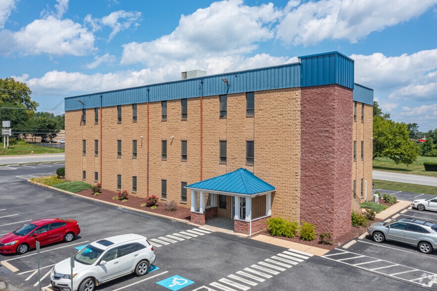 Primary Photo Of 1204 Baltimore Pike, Chadds Ford Office For Lease