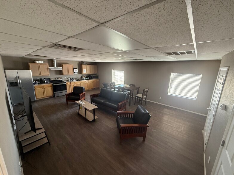 More Photos Of 1006 W County Road 114, Midland Industrial For Lease