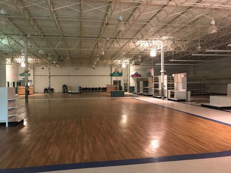 More Photos Of 3725-4221 Carpenter Rd, Ann Arbor Unknown For Lease