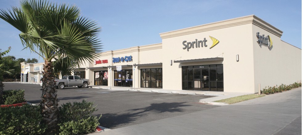 More Photos Of 105 N Cesar Chavez Rd, San Juan Freestanding For Lease