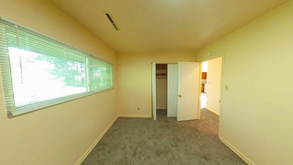More Photos Of 600 74th St, Newport News Apartments For Sale
