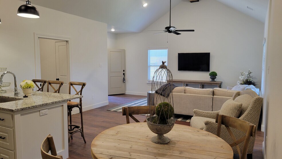 More Photos Of , Lubbock Multifamily For Sale
