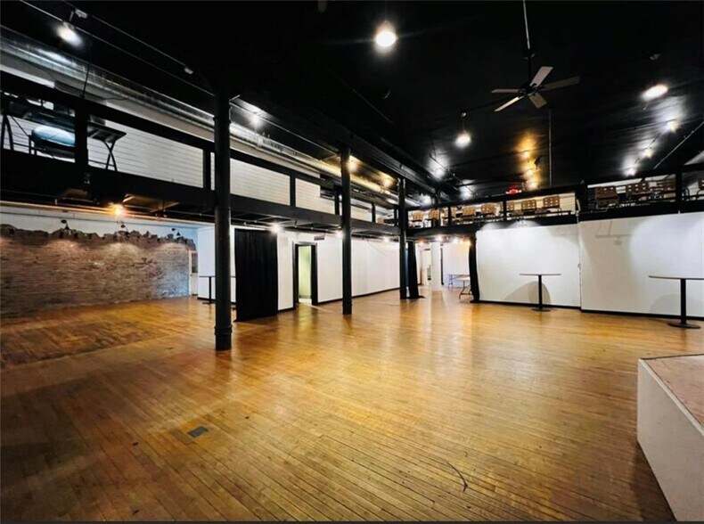 More Photos Of 107 S 6th St, Saint Joseph Apartments For Sale