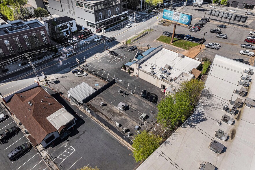 More Photos Of 324 E Paces Ferry Rd NE, Atlanta Storefront Retail Office For Sale