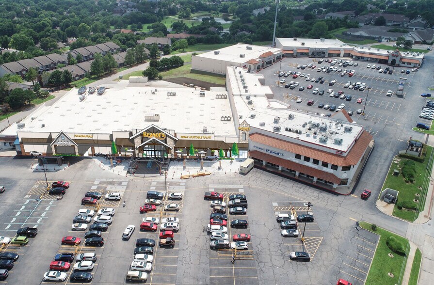 More Photos Of 7104-7122 S Sheridan Rd, Tulsa Unknown For Lease