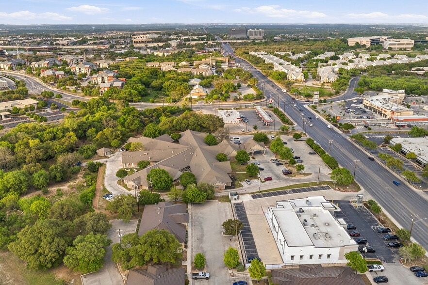 More Photos Of 10007 Huebner Rd, San Antonio Office For Sale