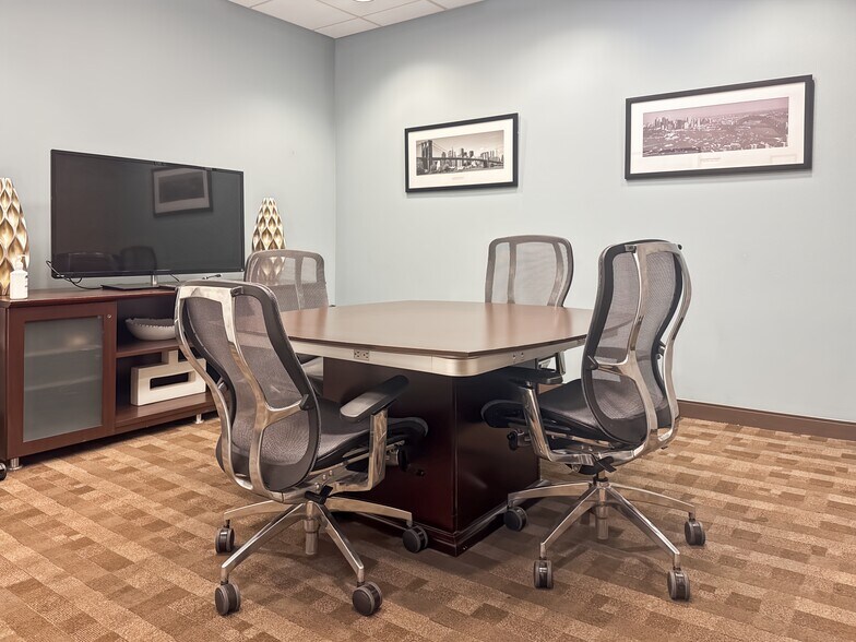 More Photos Of 6671 Las Vegas Blvd S, Las Vegas Coworking Space