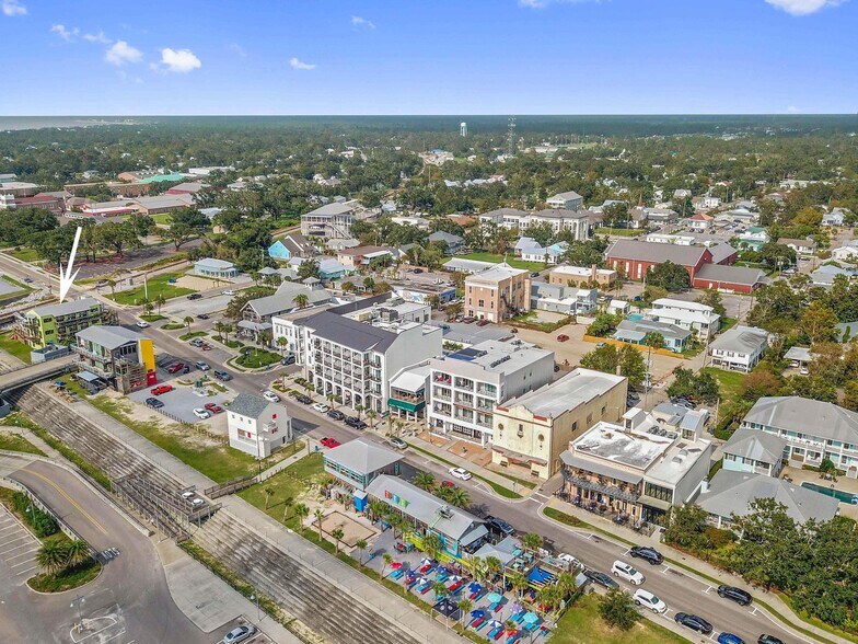 More Photos Of 113 S Beach Blvd, Bay Saint Louis Restaurant For Sale