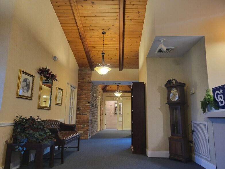 More Photos Of 8200 Seminole Blvd, Seminole Medical For Lease