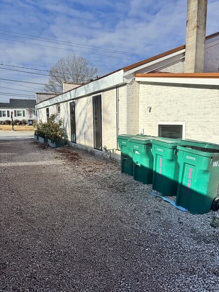 More Photos Of 106 N Main St, Granite Quarry General Retail For Sale