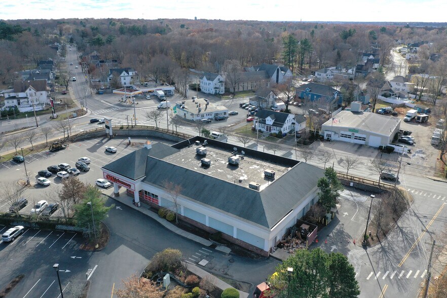 More Photos Of 842 S Franklin St, Holbrook Drugstore For Sale