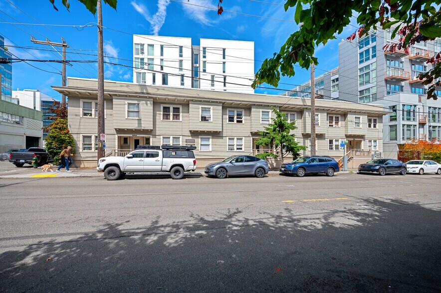 More Photos Of 800-810 Harrison St, Seattle Apartments For Sale