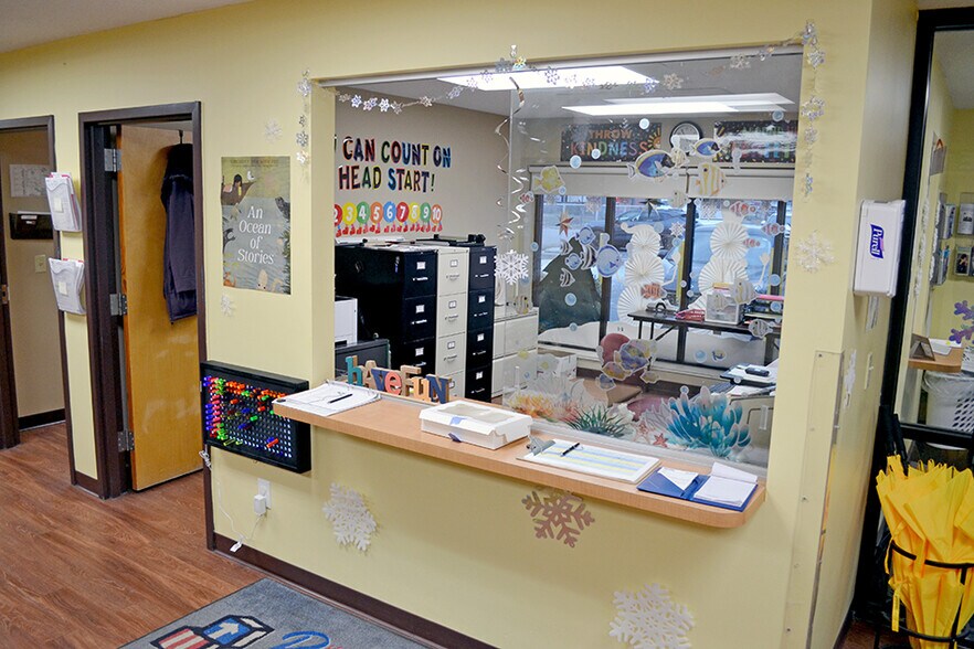 More Photos Of 1249 20th St, Granite City Daycare Center For Sale