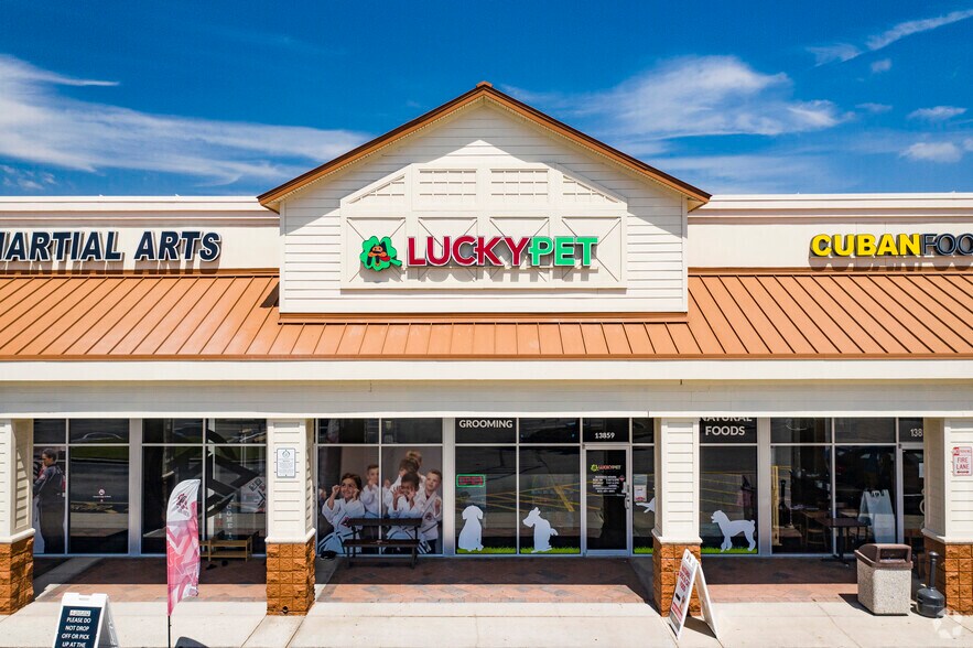 More Photos Of 8975 Race Track Rd, Tampa Unknown For Lease