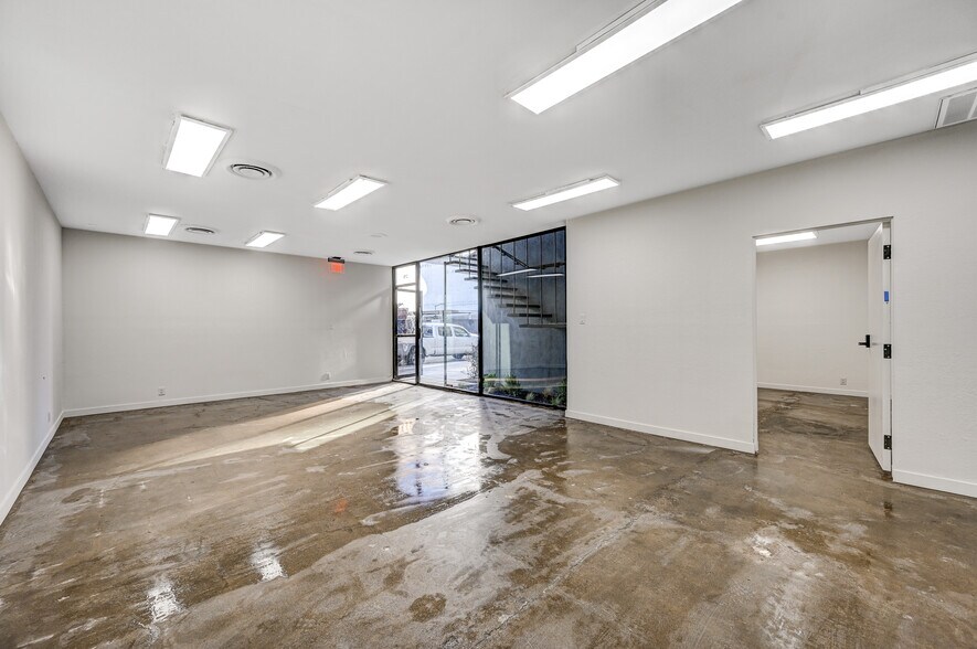 More Photos Of 319 S 3rd St, Las Vegas Loft Creative Space For Sale