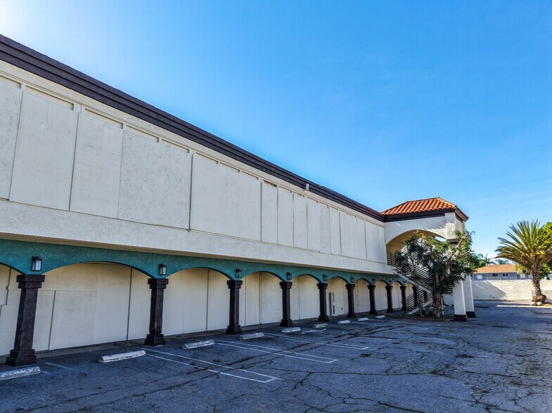 More Photos Of 945 S Prairie Ave, Inglewood Storefront Retail Office For Sale