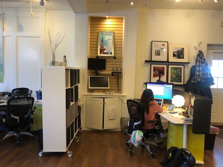 More Photos Of 893-895 Penn St, Bryn Mawr Storefront Retail Residential For Lease