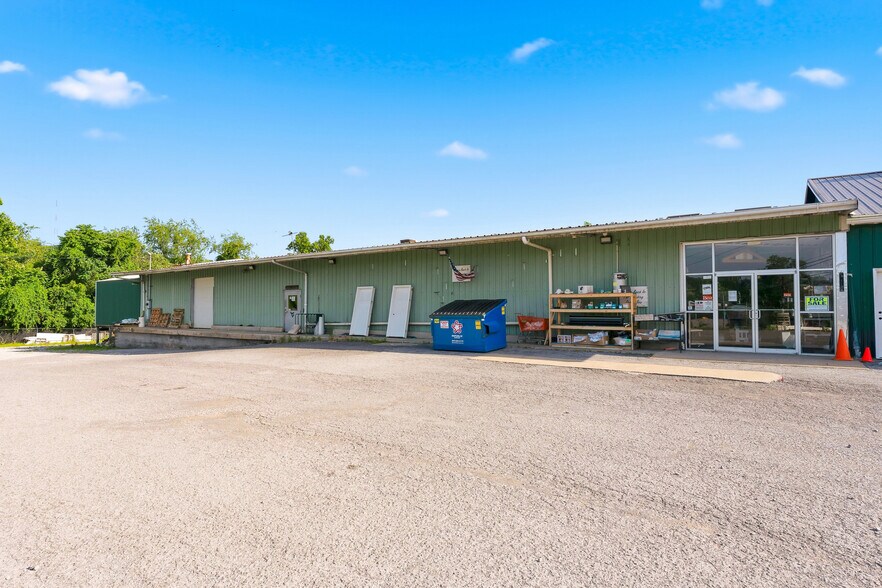 More Photos Of 534 Virginia Ave, Fairmont Freestanding For Sale