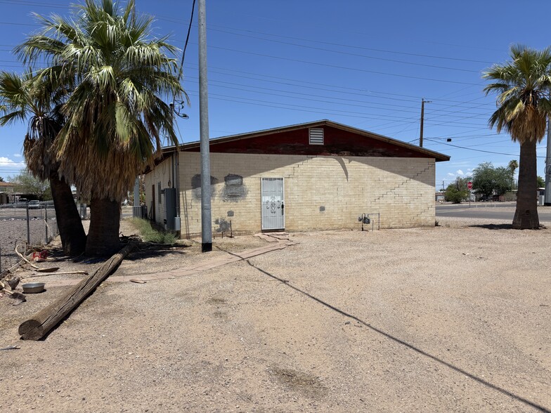 More Photos Of 419 E Alsdorf Rd, Eloy Warehouse For Sale