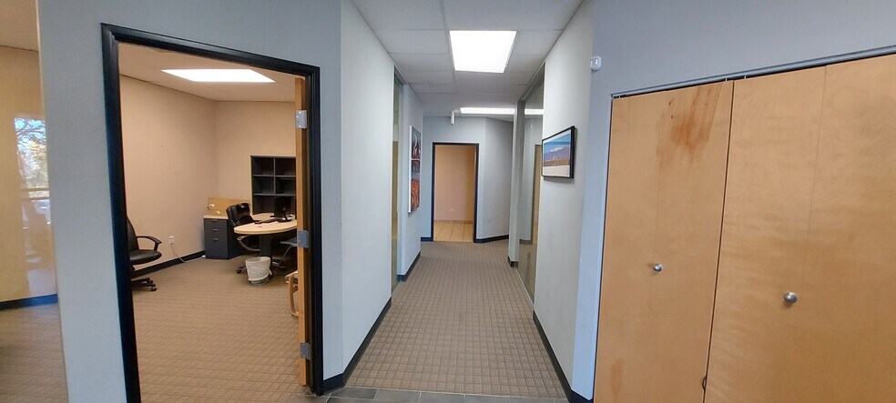 More Photos Of 7399 S Tucson Way, Centennial Flex For Lease