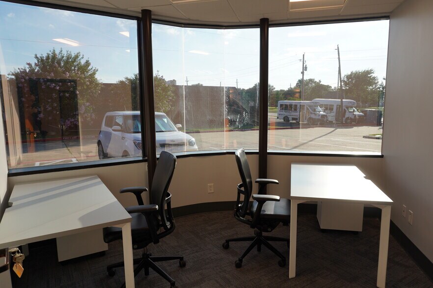 More Photos Of 3920 Alma Dr, Plano Coworking Space